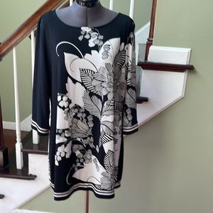 Nice black-and-white, summer dress